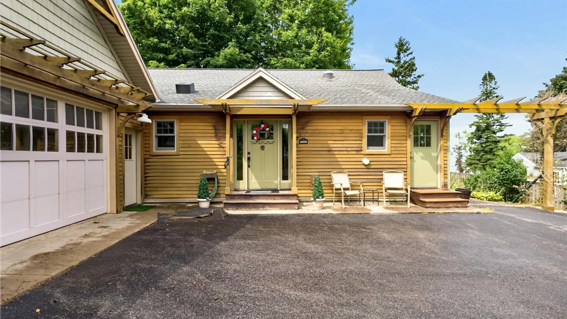 Property at 4609 Spinnaker Lane, Williamson, NY 14589 4