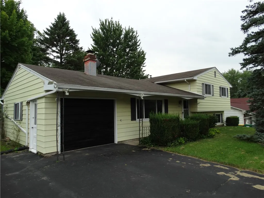 Property at 1315 Lehigh Station Road, Henrietta, NY 14467