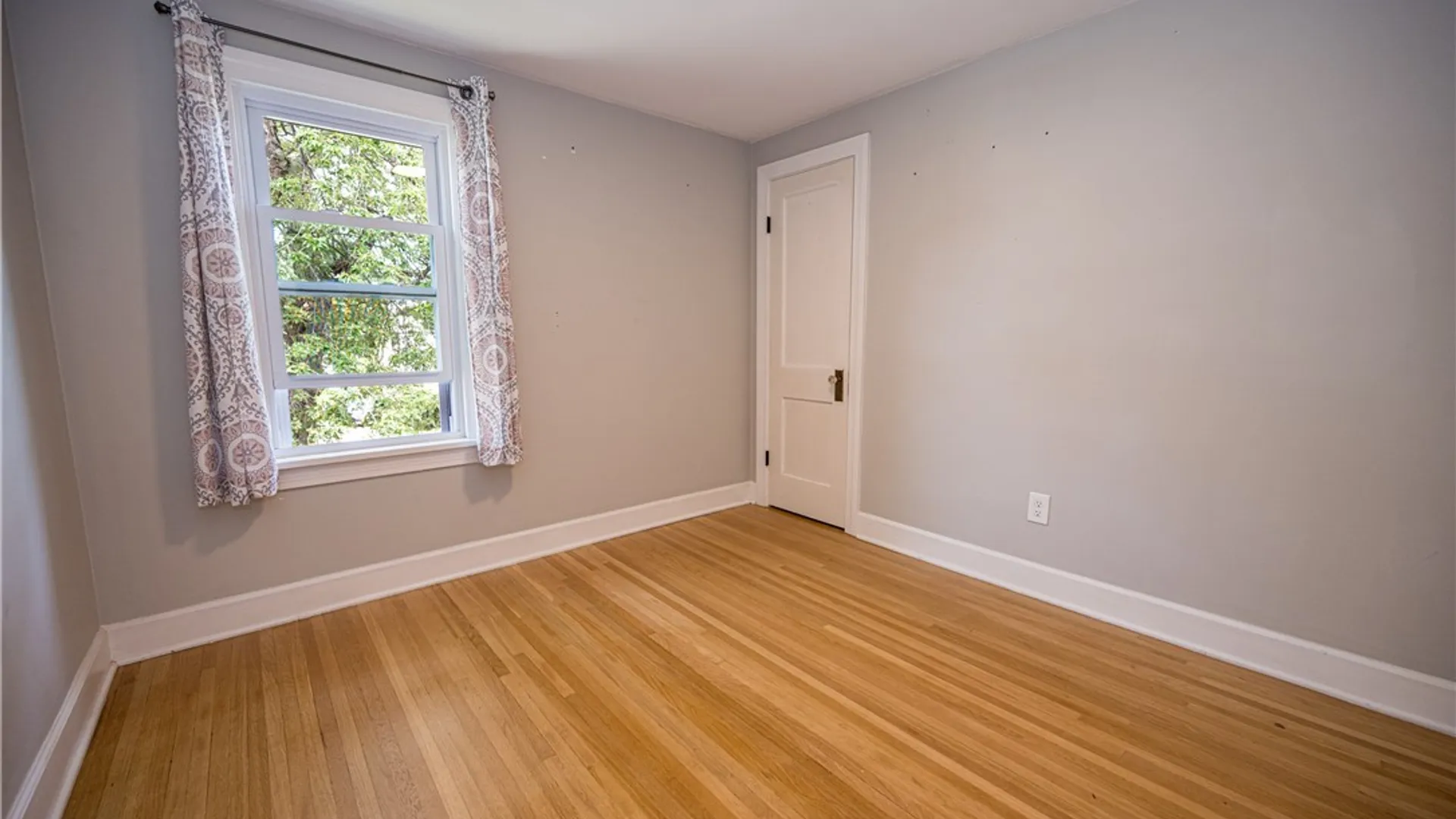 Property at 83 Whitehall Avenue, Buffalo, NY 14220 22