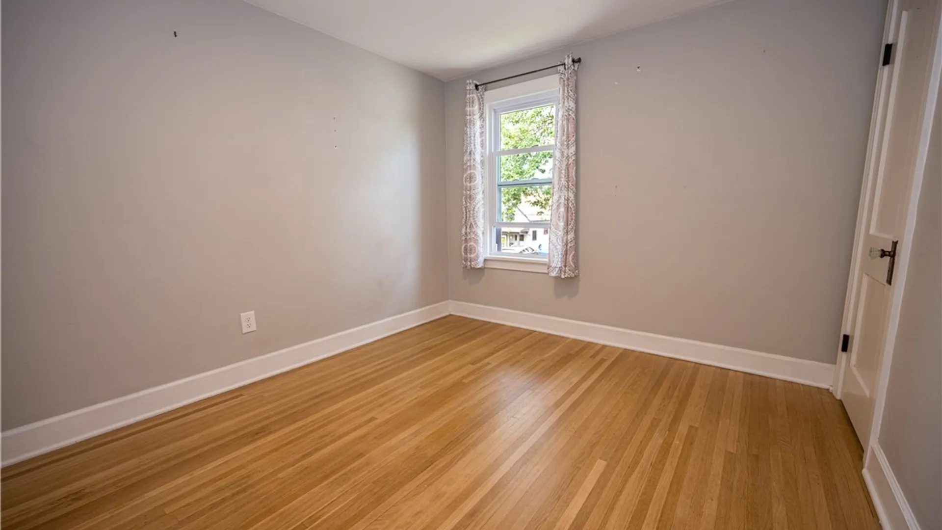 Property at 83 Whitehall Avenue, Buffalo, NY 14220 23