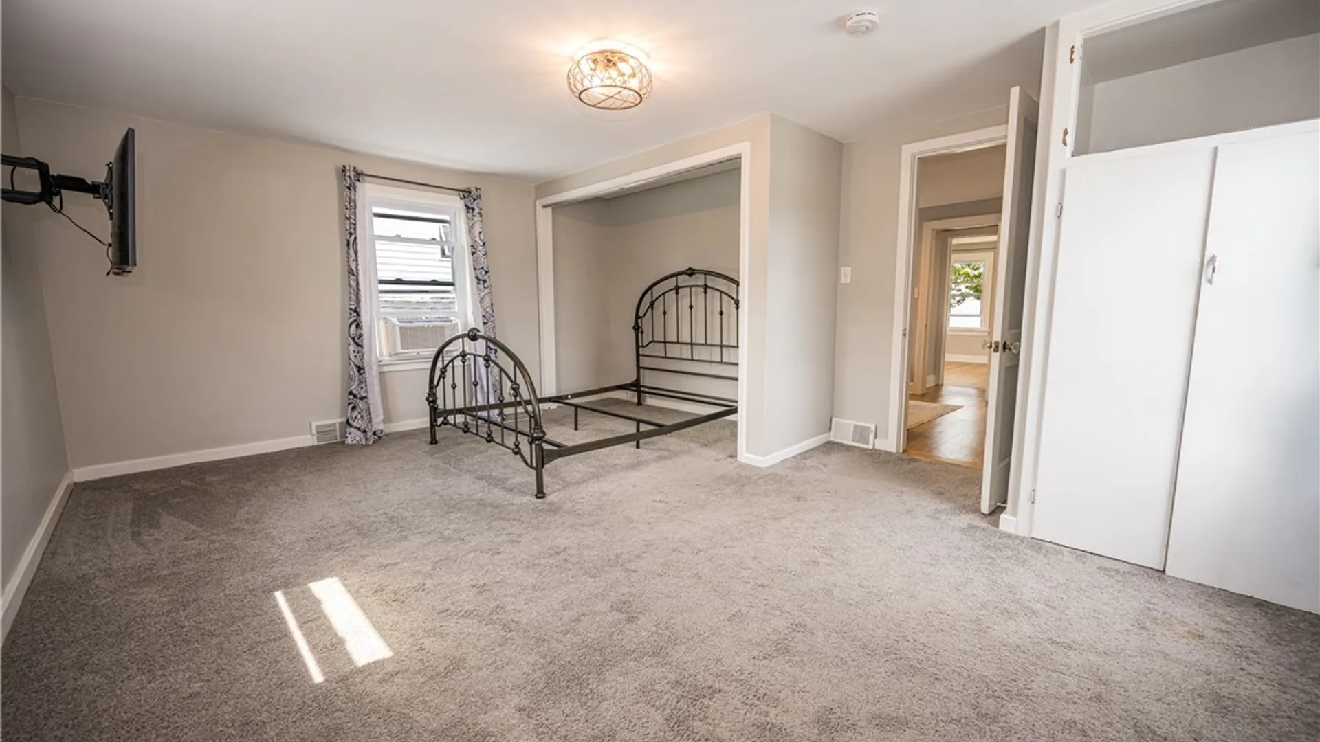 Property at 83 Whitehall Avenue, Buffalo, NY 14220 32