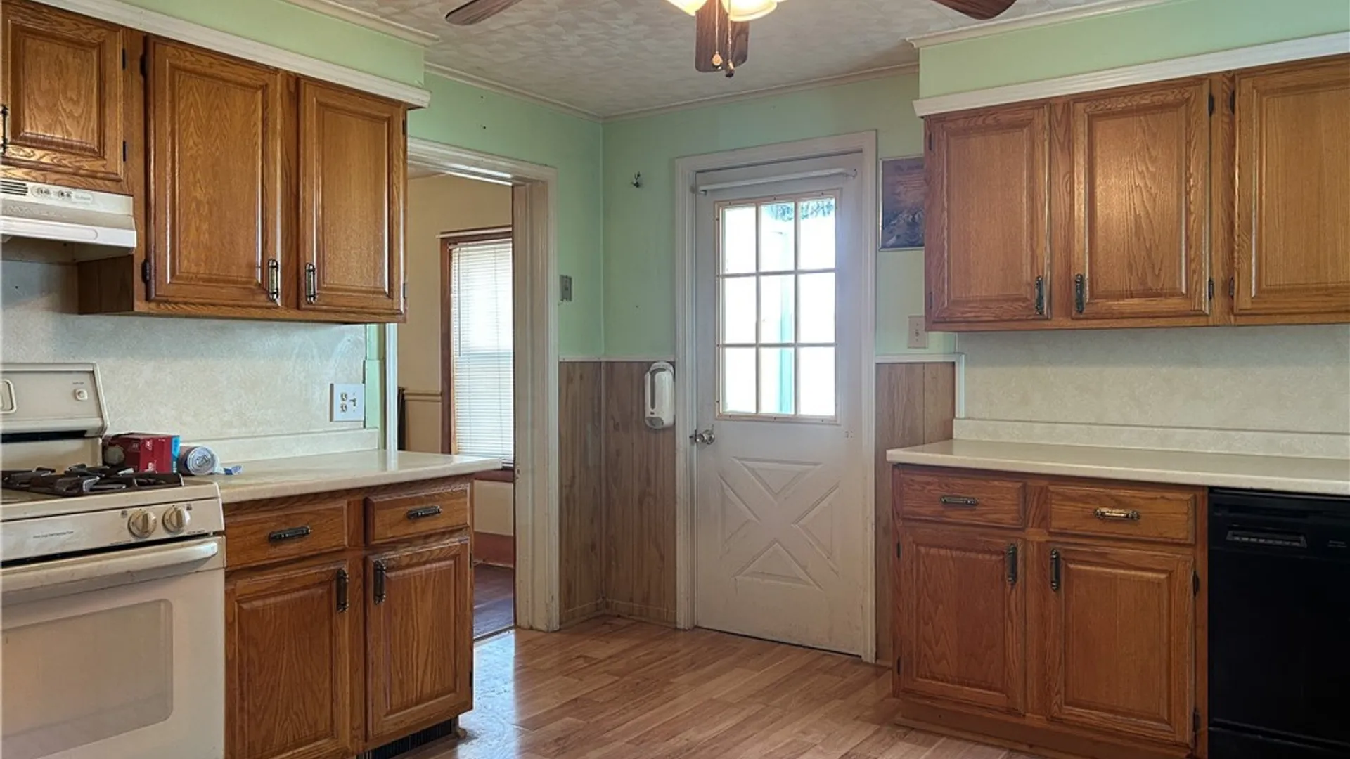 Property at 150 Cottage Street, Auburn, NY 13021 8