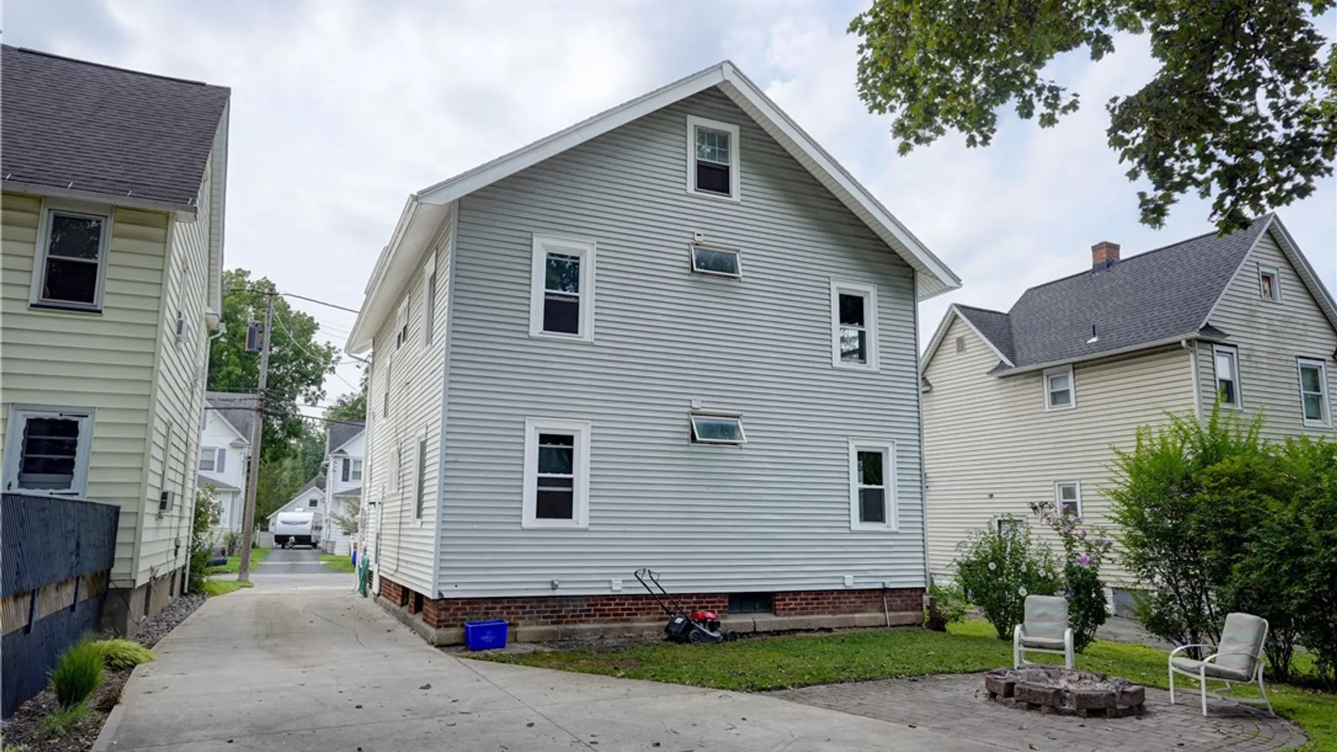 Property at 217 East Avenue, East Rochester, NY 14445 4