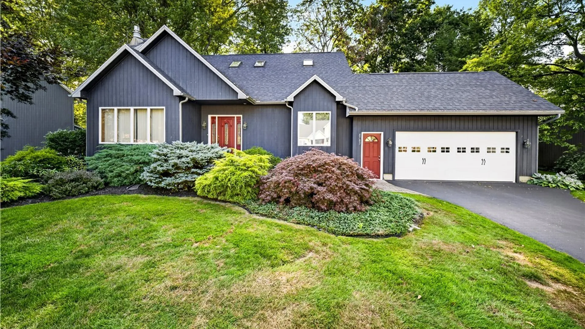 Property at 8783 Wedgefield Lane, Cicero, NY 13039 4