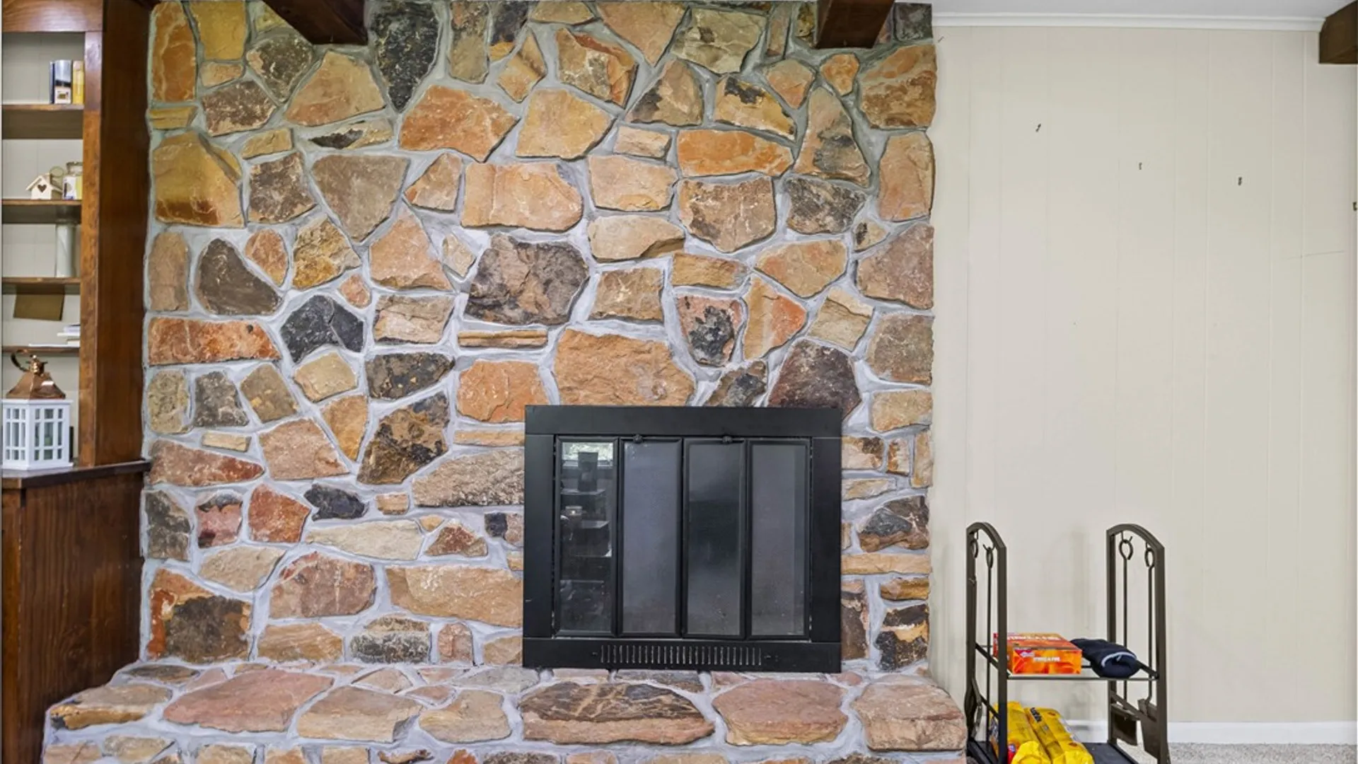 Property at 32 Framingham Lane, Pittsford, NY 14534 14
