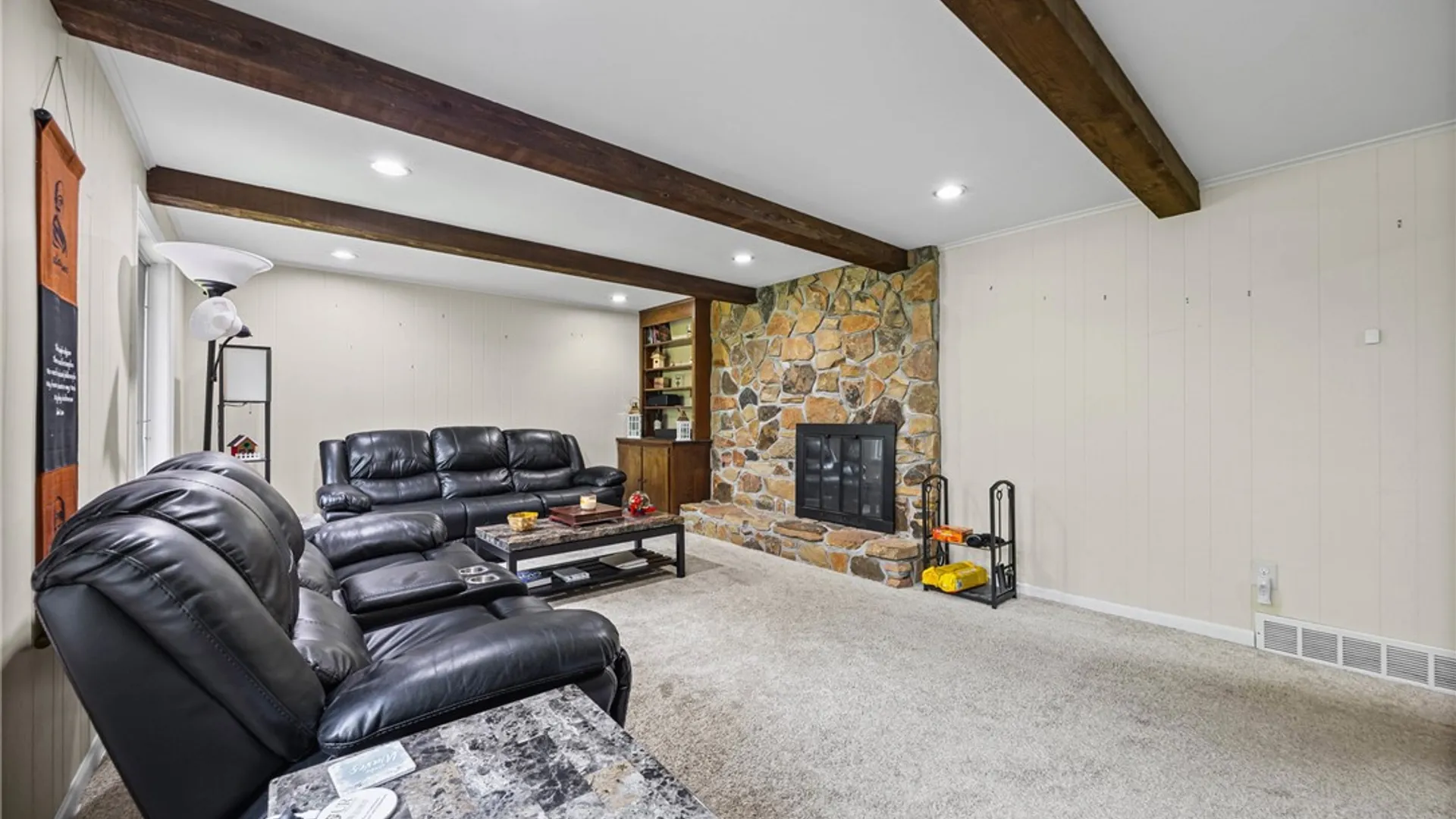 Property at 32 Framingham Lane, Pittsford, NY 14534 15