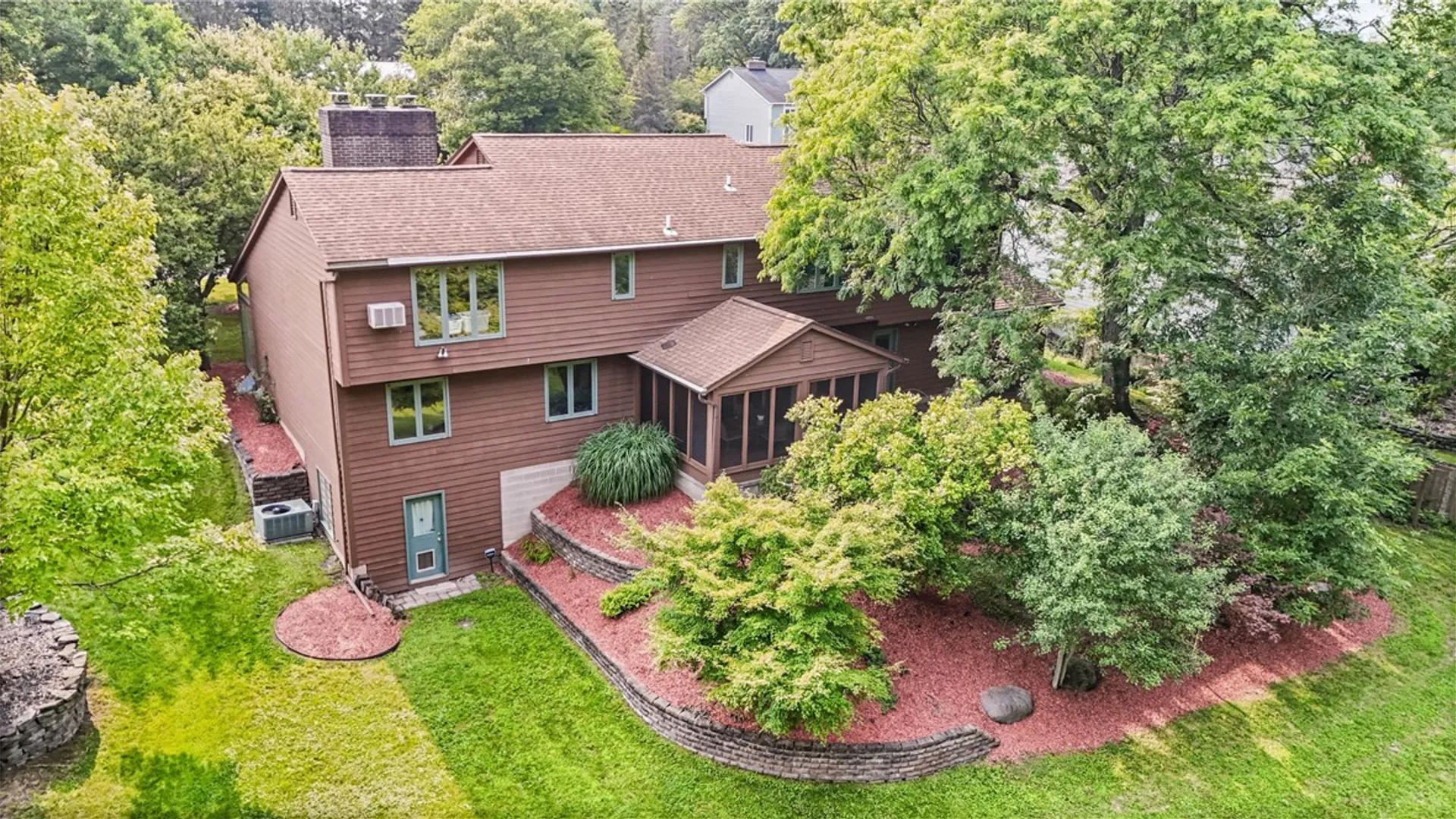 Property at 32 Framingham Lane, Pittsford, NY 14534 46