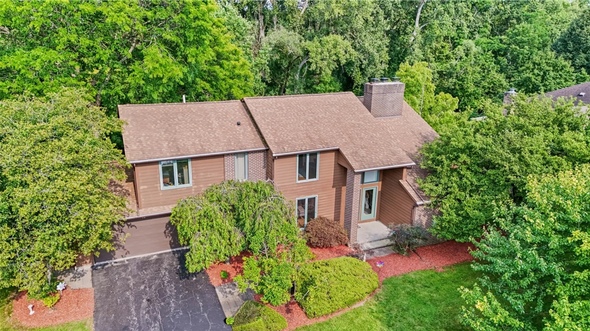 Property at 32 Framingham Lane, Pittsford, NY 14534 47