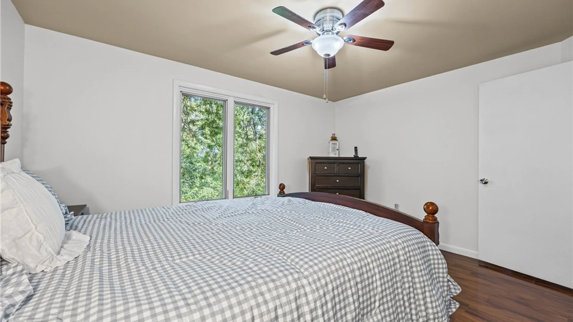 Property at 32 Framingham Lane, Pittsford, NY 14534 26