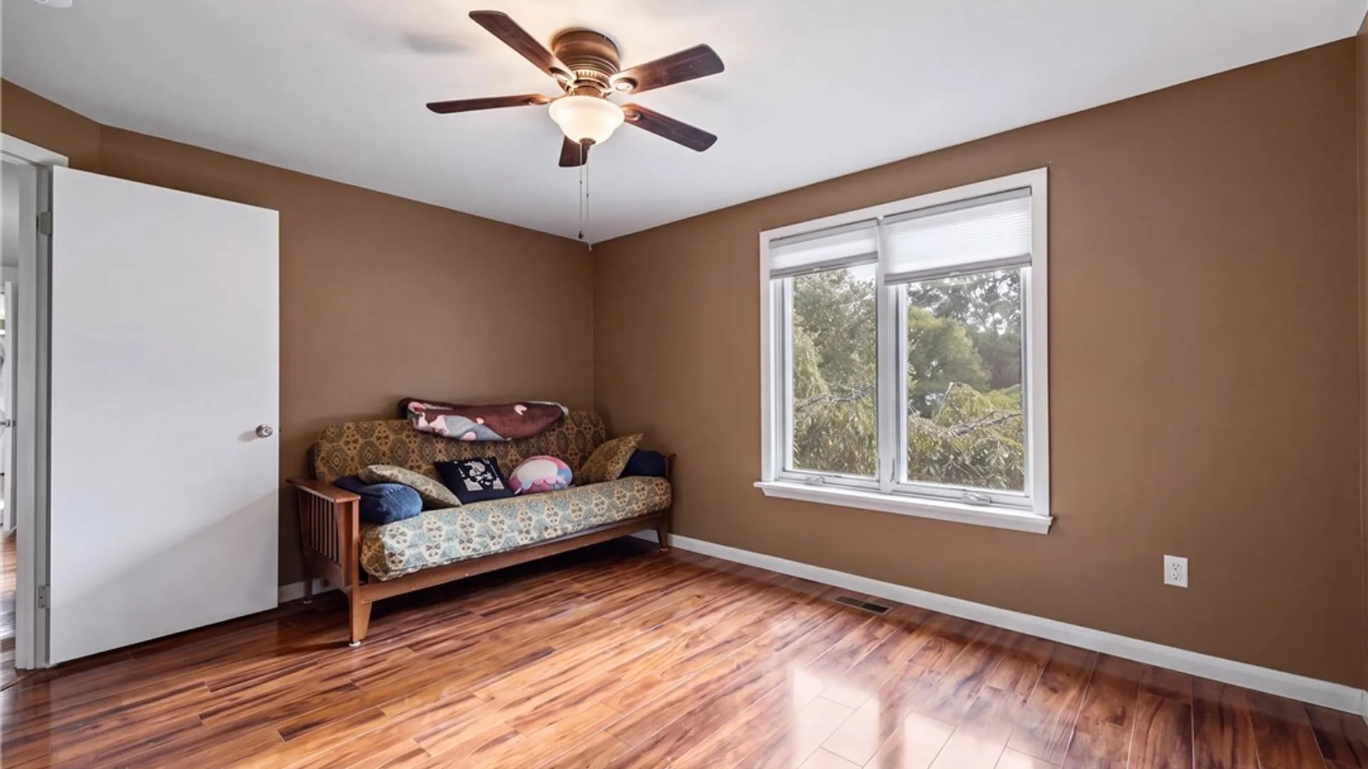 Property at 32 Framingham Lane, Pittsford, NY 14534 34