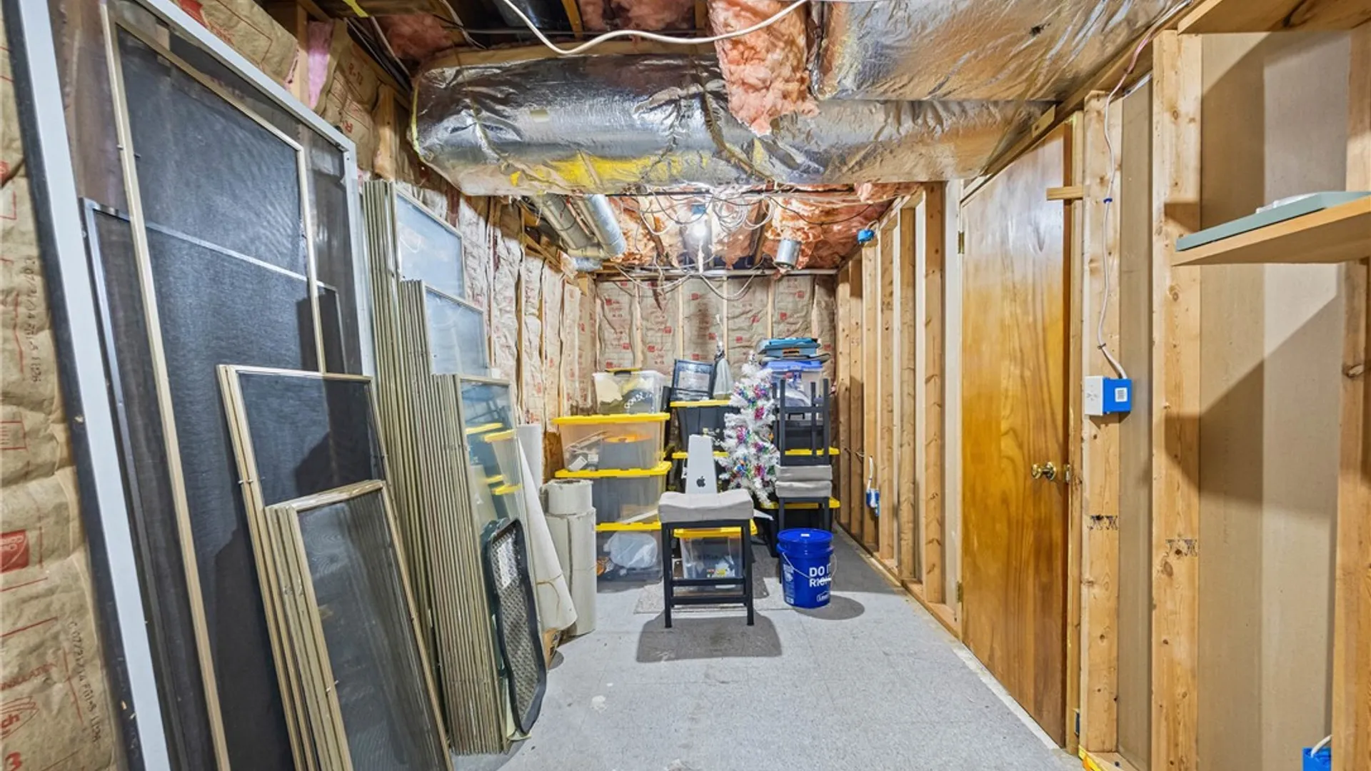 Property at 32 Framingham Lane, Pittsford, NY 14534 38