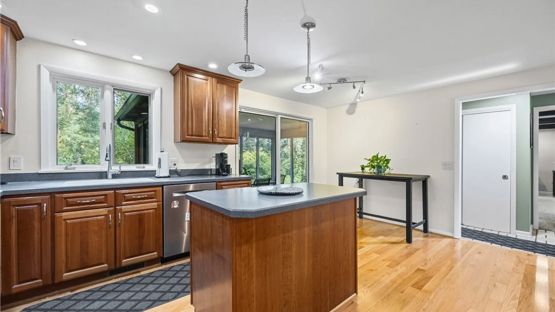 Property at 32 Framingham Lane, Pittsford, NY 14534 19