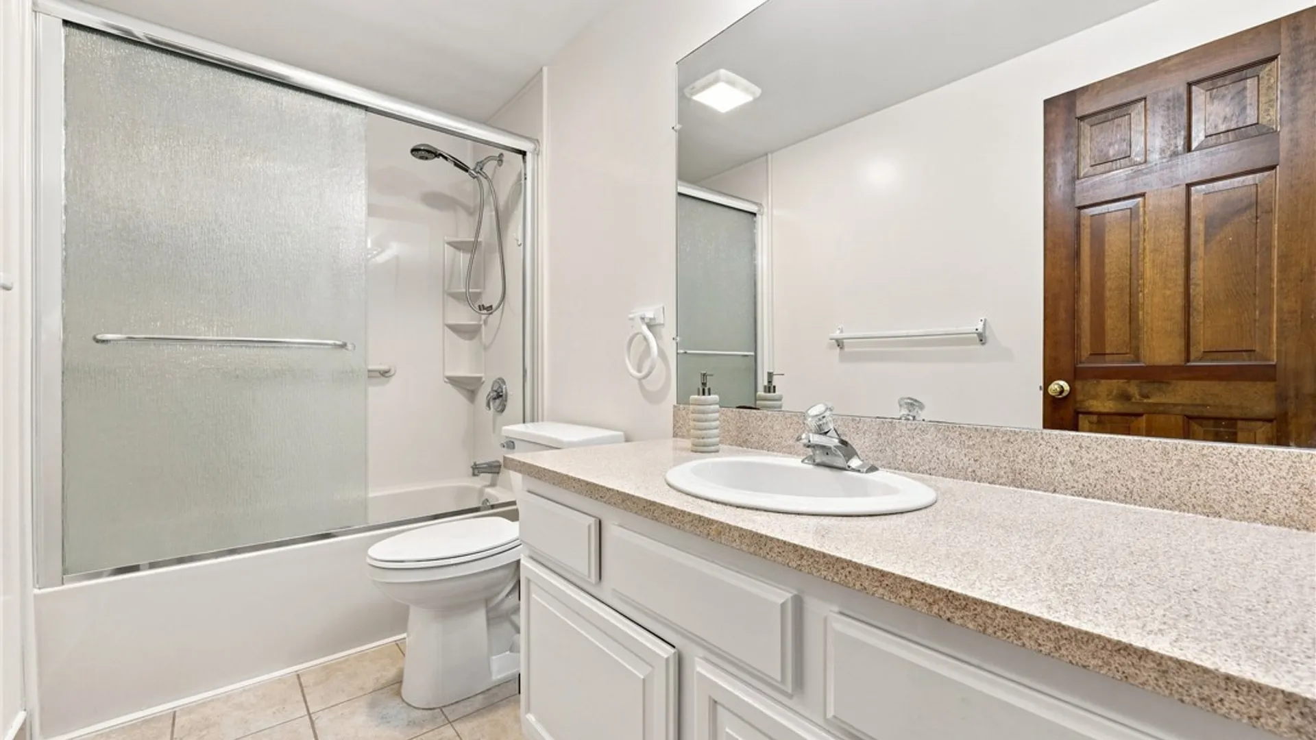 Property at 181 Bridle Path, Orchard Park, NY 14127 23