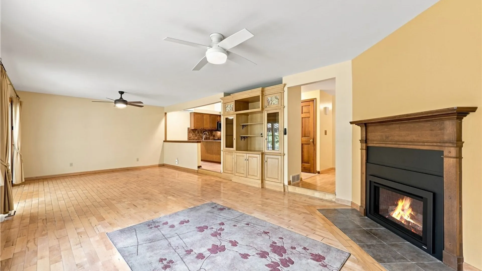 Property at 181 Bridle Path, Orchard Park, NY 14127 7
