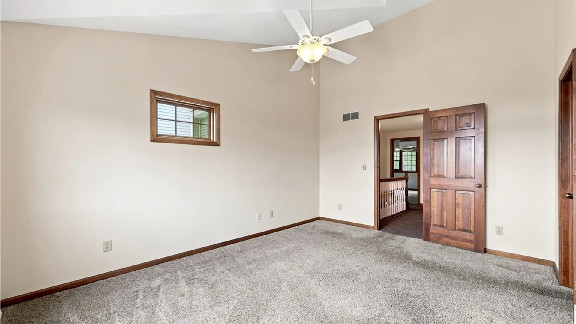 Property at 181 Bridle Path, Orchard Park, NY 14127 21