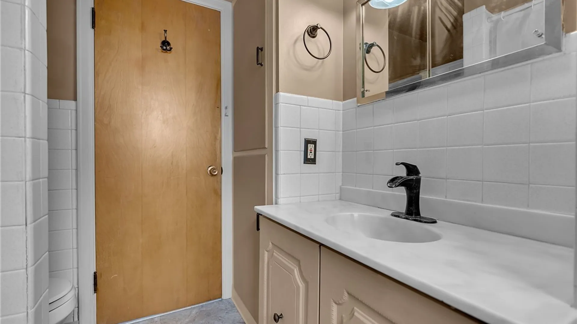 Property at 372 Woodland Drive, Tonawanda, NY 14223 21