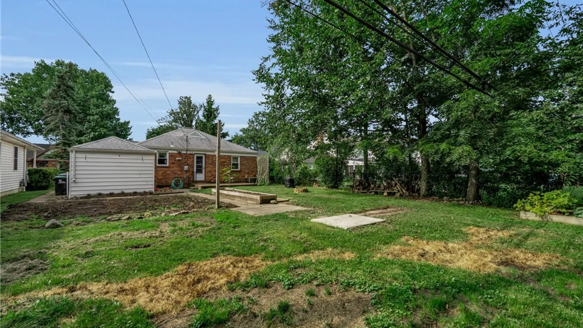 Property at 372 Woodland Drive, Tonawanda, NY 14223 25