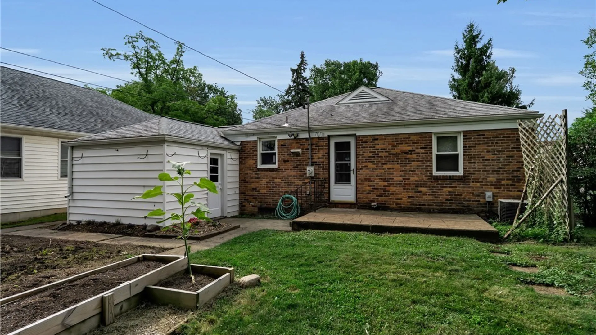 Property at 372 Woodland Drive, Tonawanda, NY 14223 26