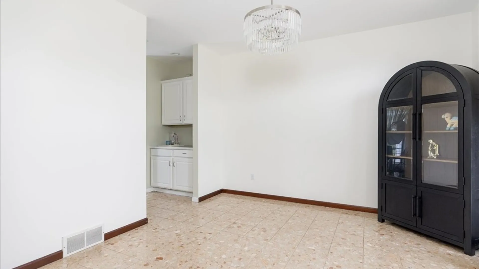 Property at 5740 Marthas Vineyard, Clarence, NY 14032 18