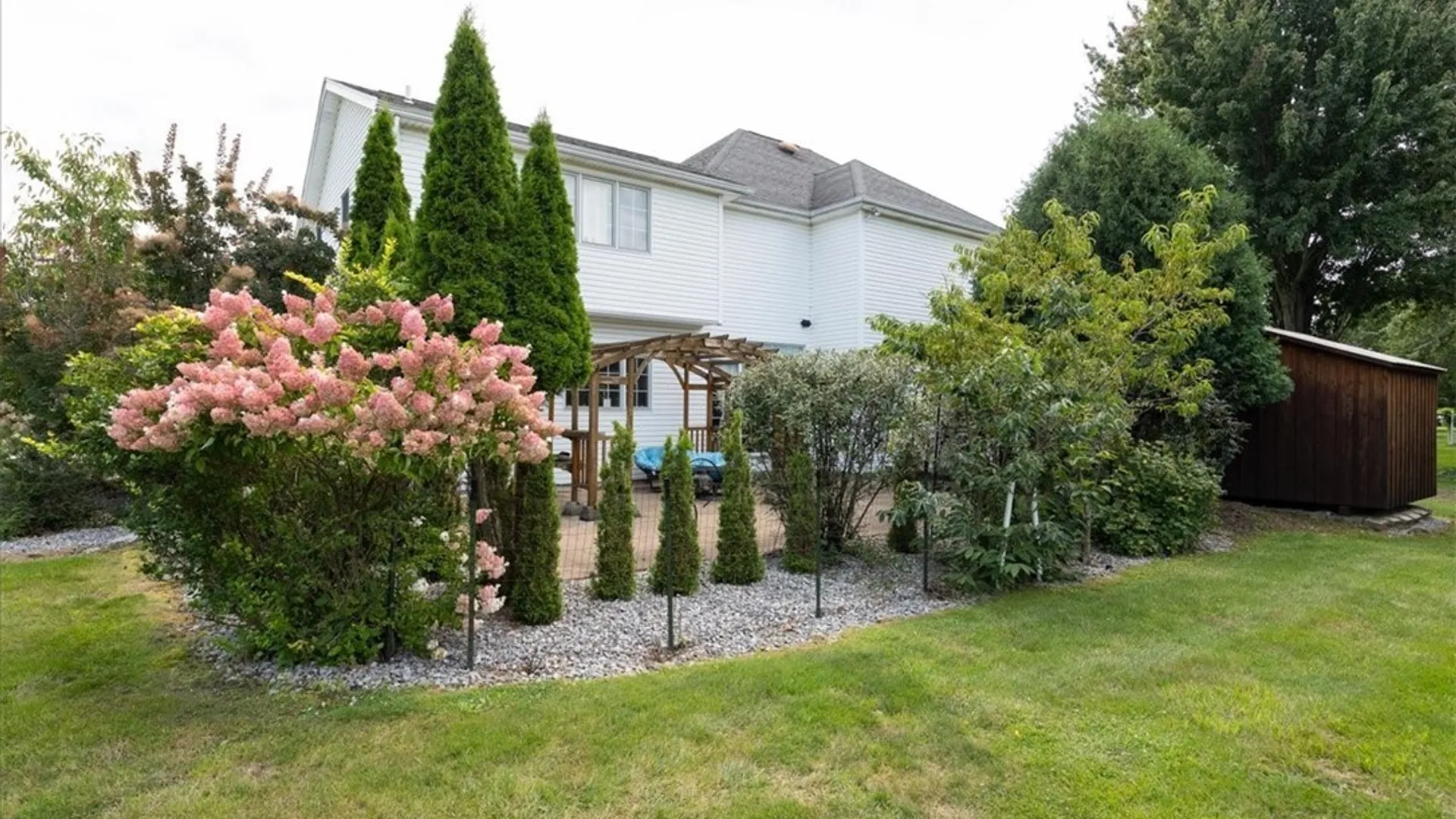 Property at 5740 Marthas Vineyard, Clarence, NY 14032 37