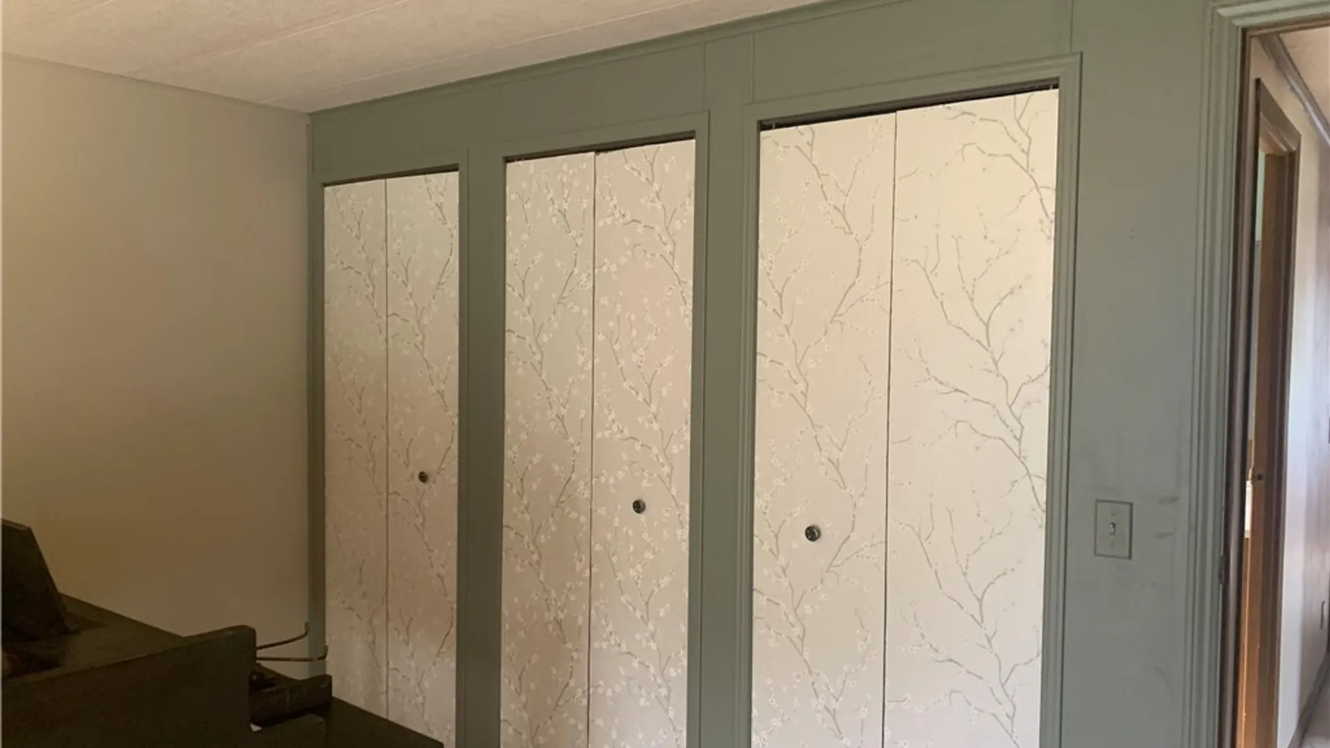 Property at 4 N Whispering Lane, Hamburg, NY 14075 14