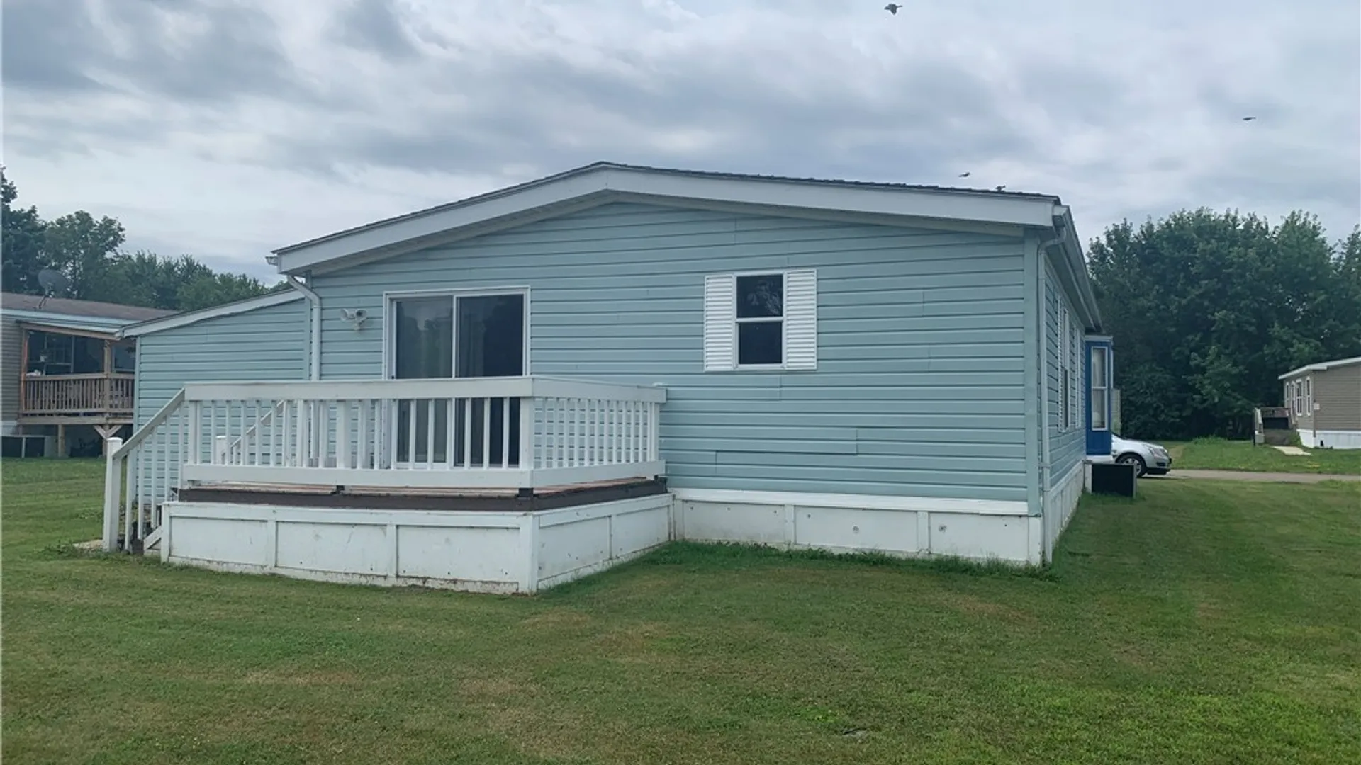 Property at 4 N Whispering Lane, Hamburg, NY 14075 4