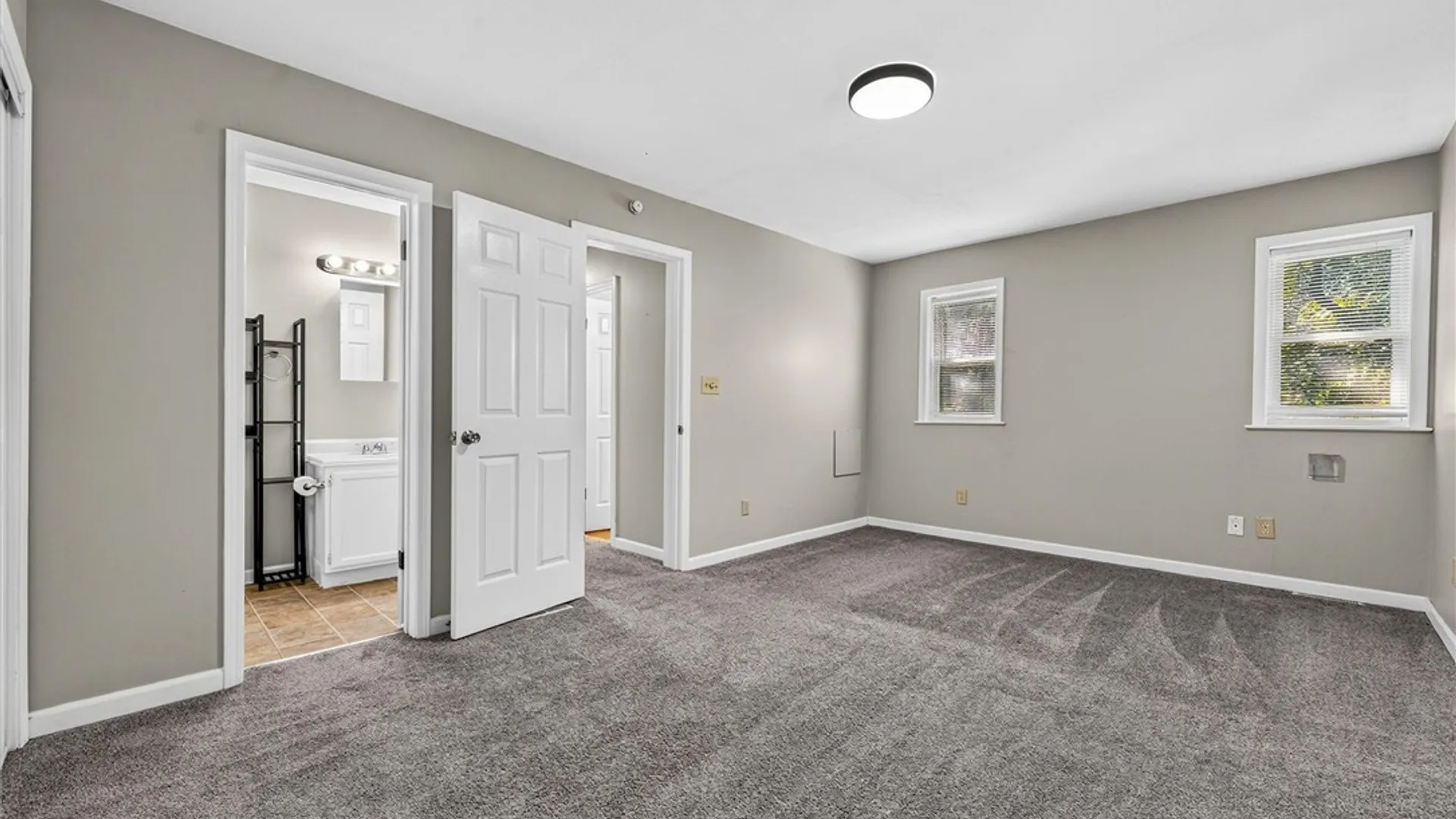 Property at 414 Beverly Drive, Camillus, NY 13219 33