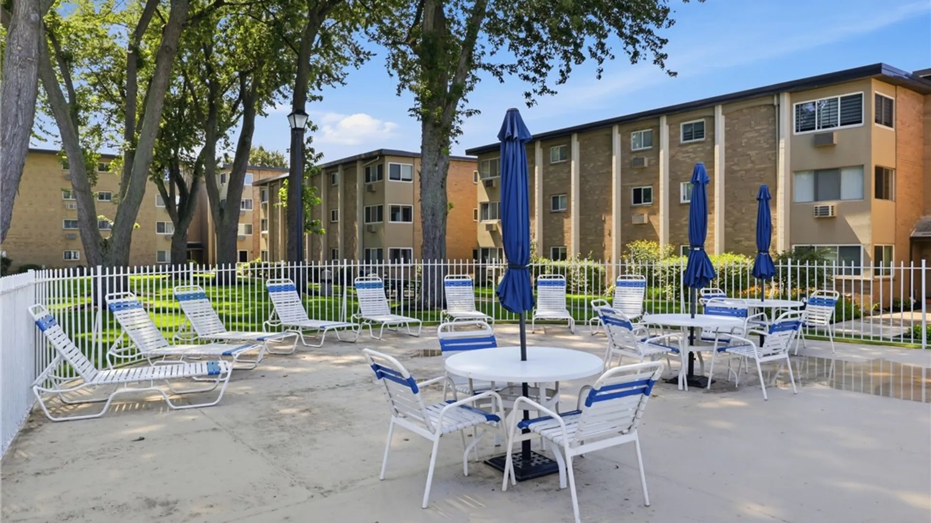 Property at 811 Westage At The Harbor, Irondequoit, NY 14617 36