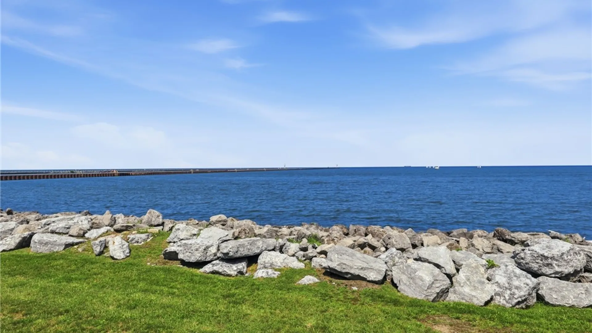 Property at 811 Westage At The Harbor, Irondequoit, NY 14617 38