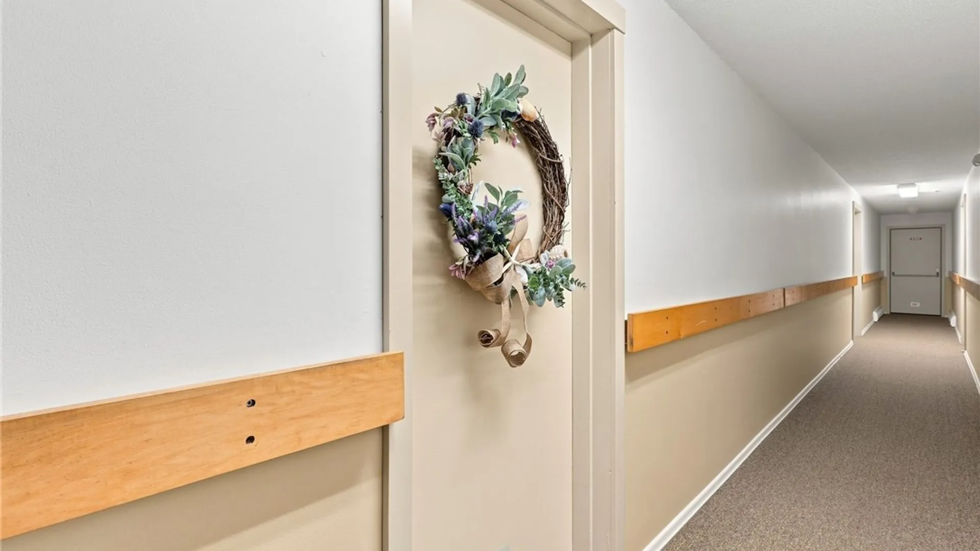 Property at 811 Westage At The Harbor, Irondequoit, NY 14617 27