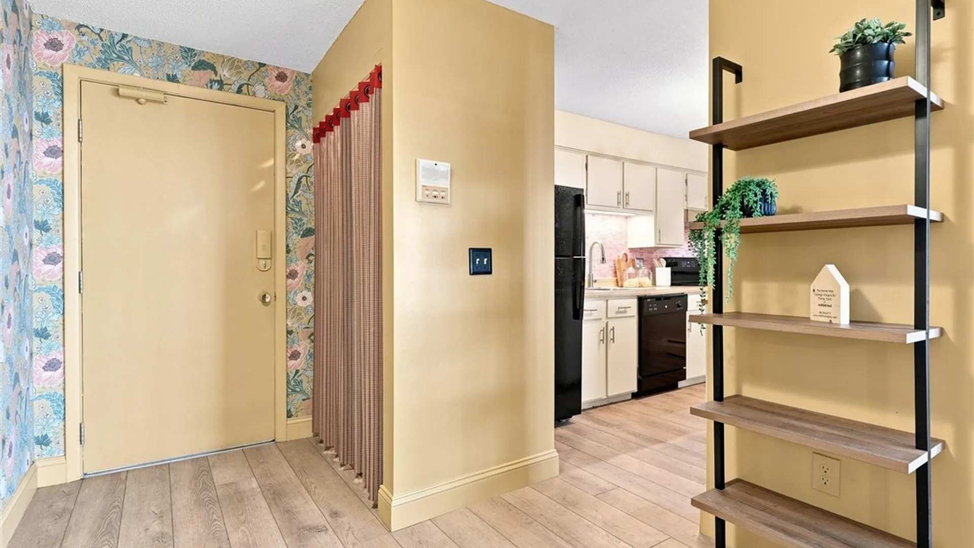 Property at 811 Westage At The Harbor, Irondequoit, NY 14617 6
