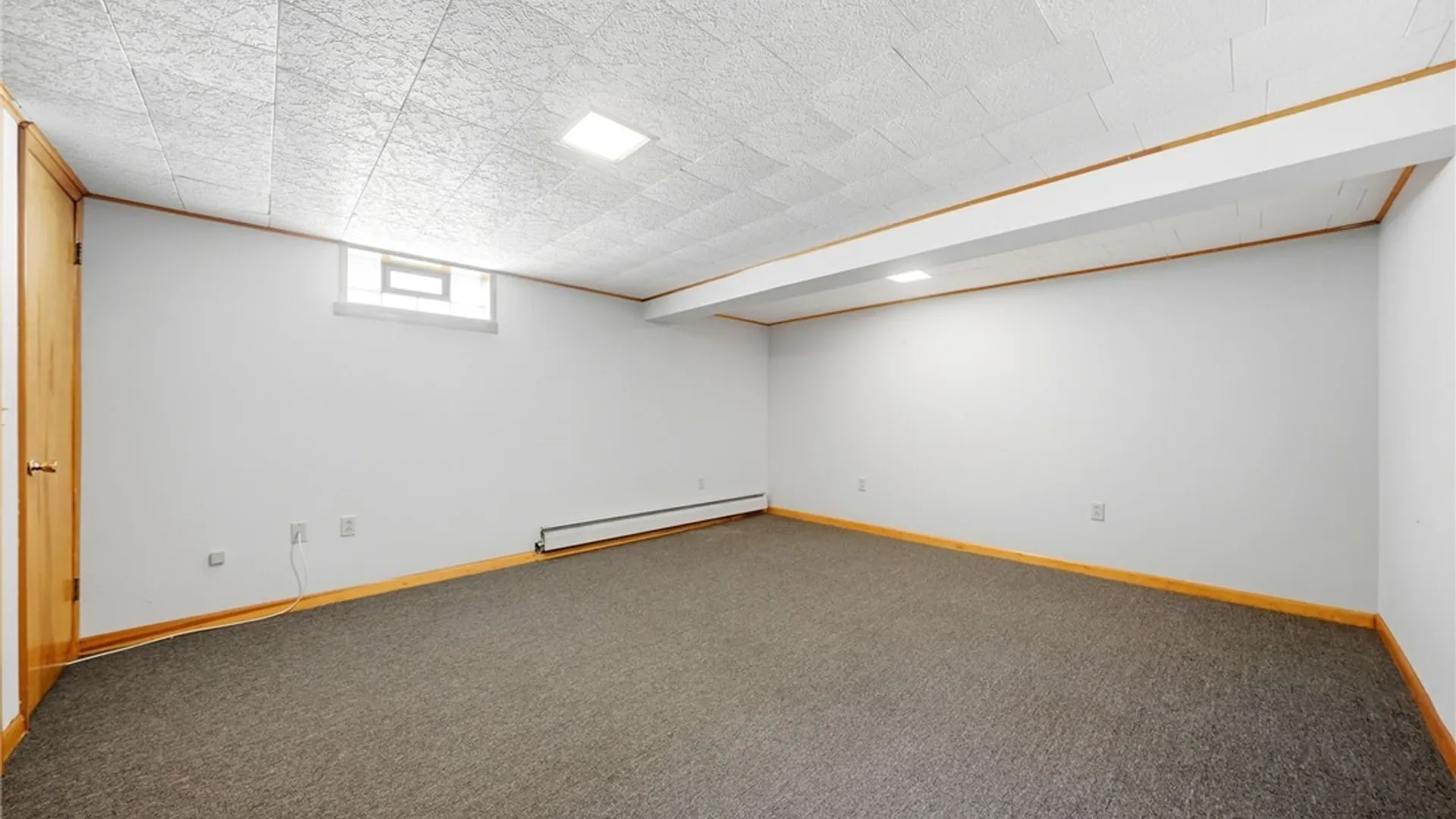 Property at 196 Claudette Court, Cheektowaga, NY 14043 30