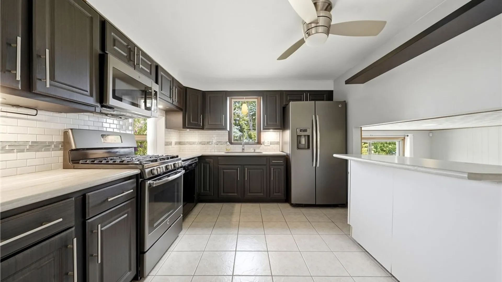 Property at 196 Claudette Court, Cheektowaga, NY 14043 11