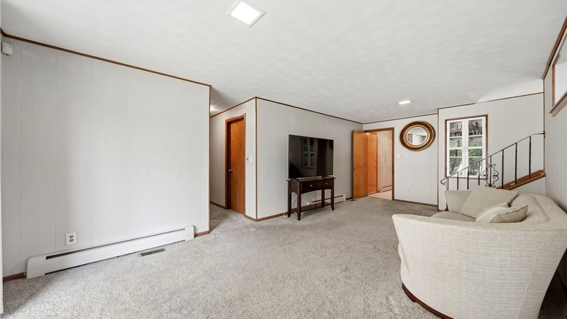 Property at 196 Claudette Court, Cheektowaga, NY 14043 17
