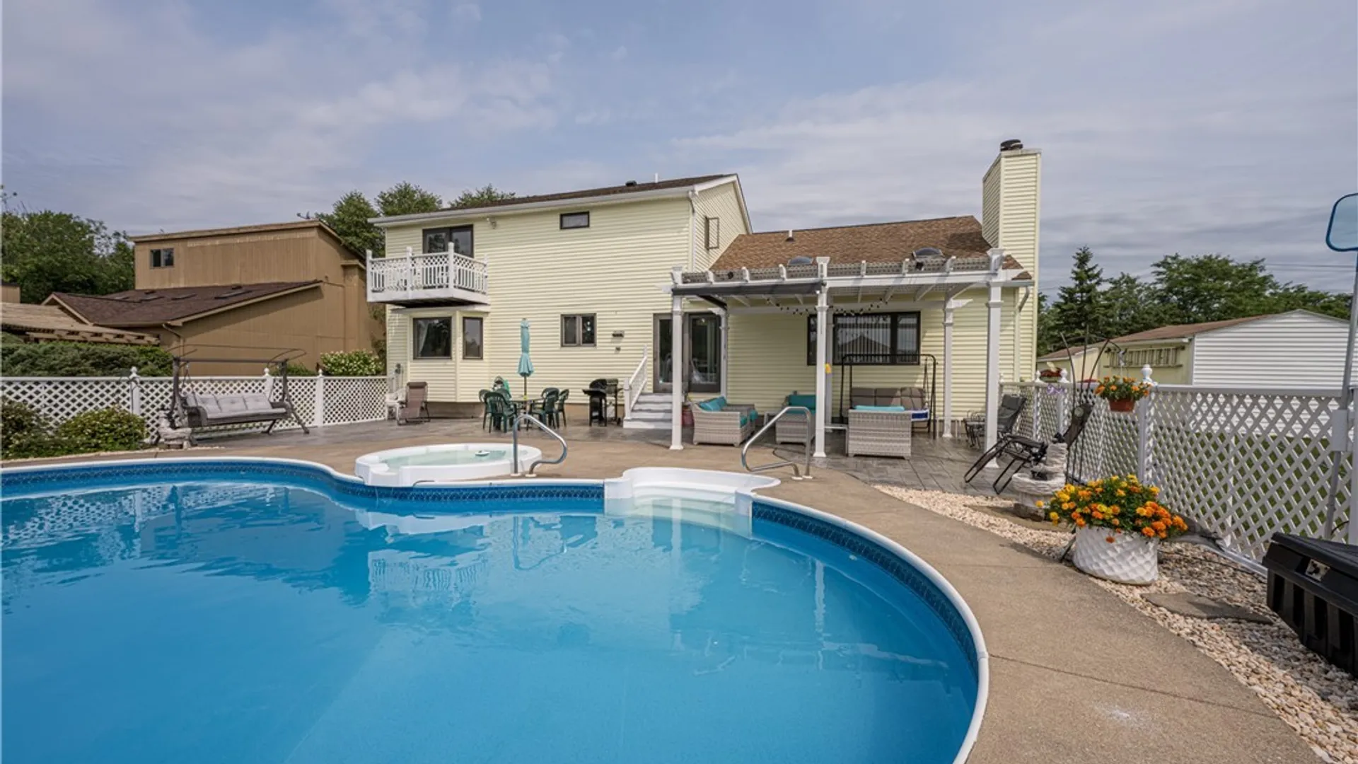 Property at 463 Pleasant View Drive, Lancaster, NY 14086 37