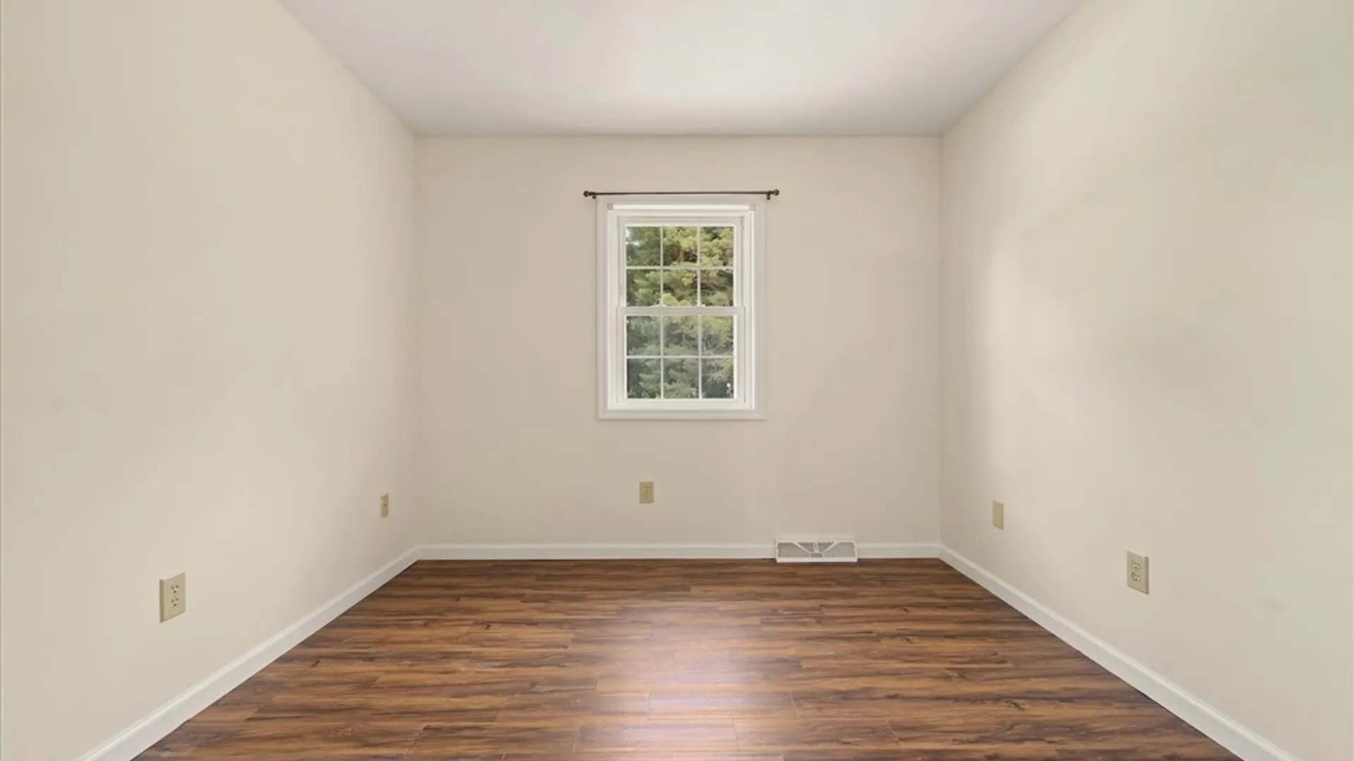 Property at 424 Ransom Avenue, Sherrill, NY 13461 27