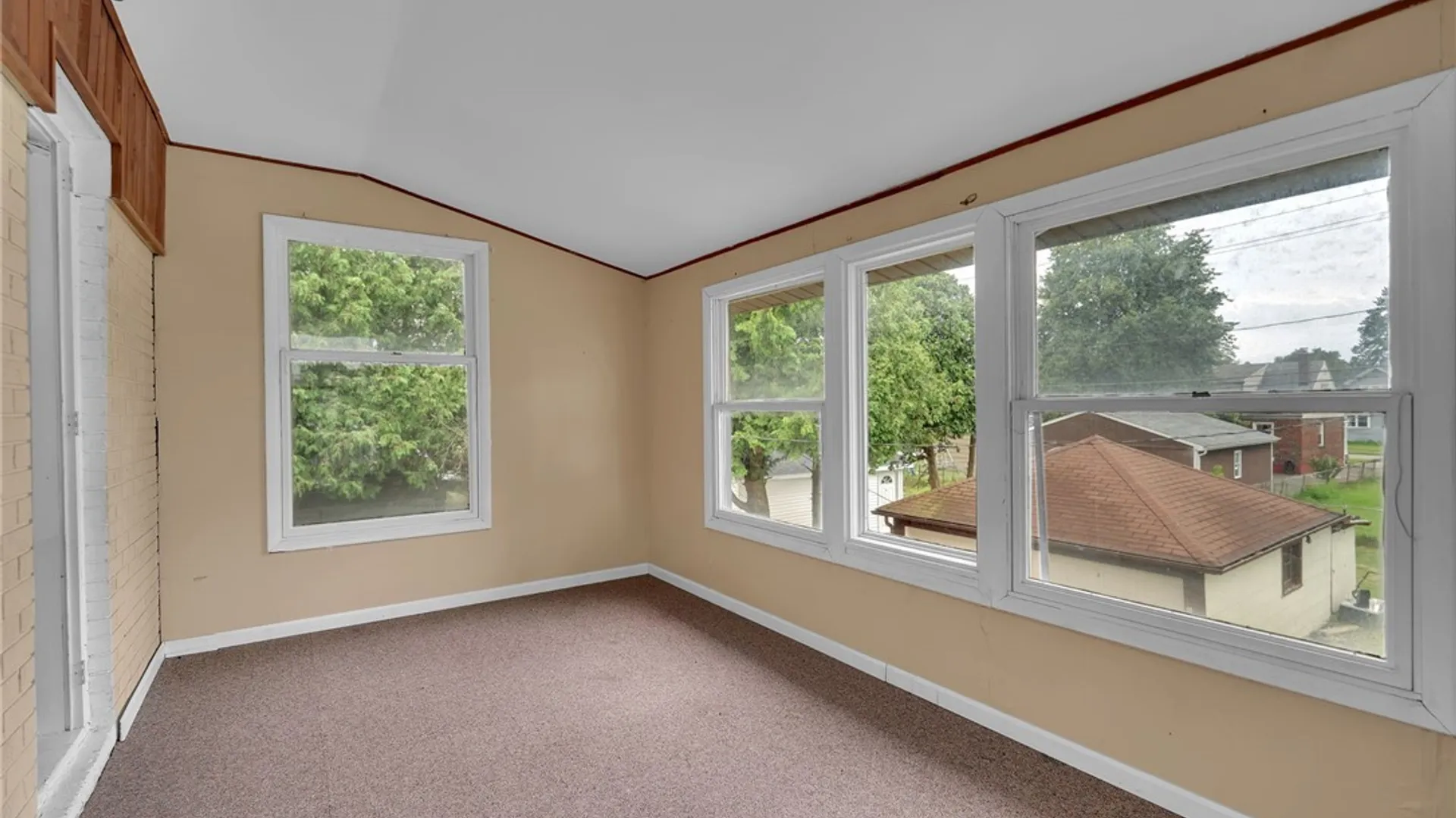 Property at 26 Concord Pl, Cheektowaga, NY 14215 37