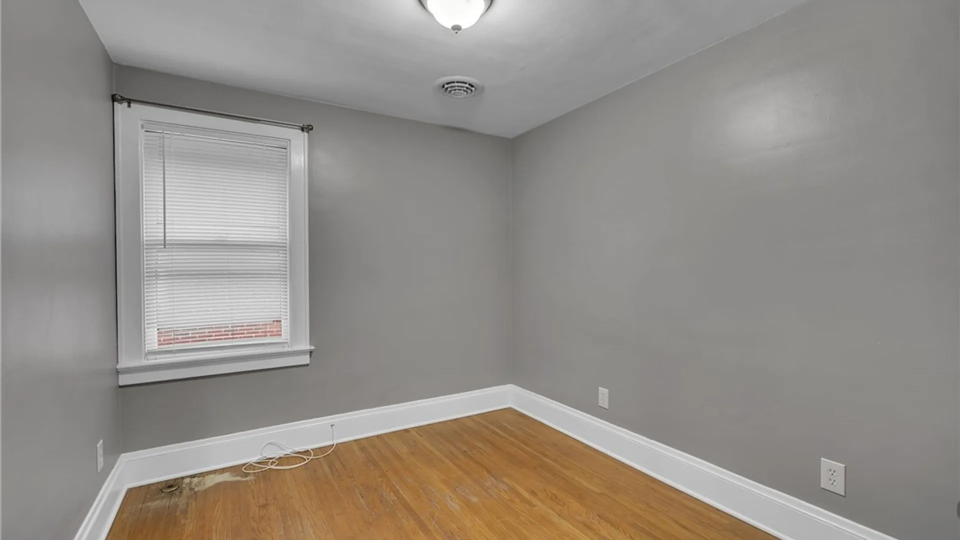Property at 26 Concord Pl, Cheektowaga, NY 14215 31
