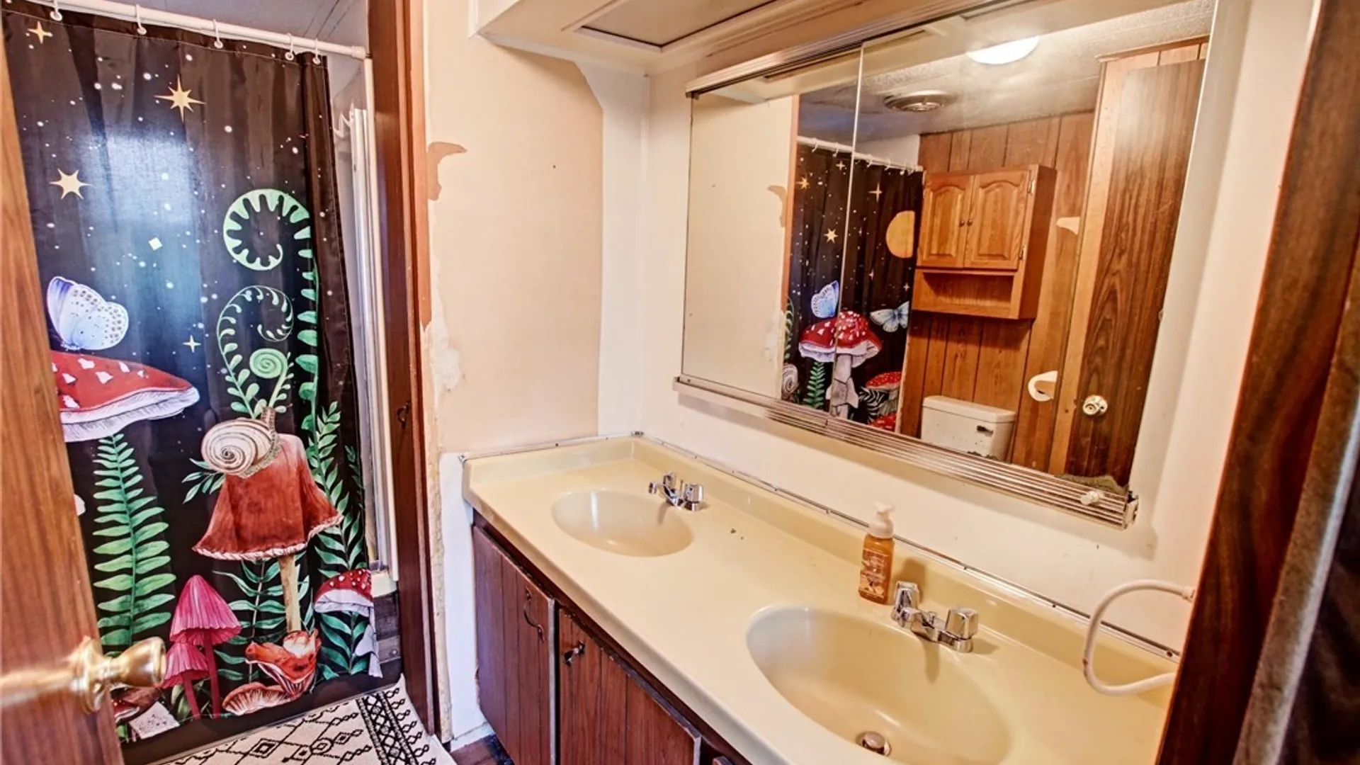Property at 1005 Wish Circle, Aurora, NY 14052 7