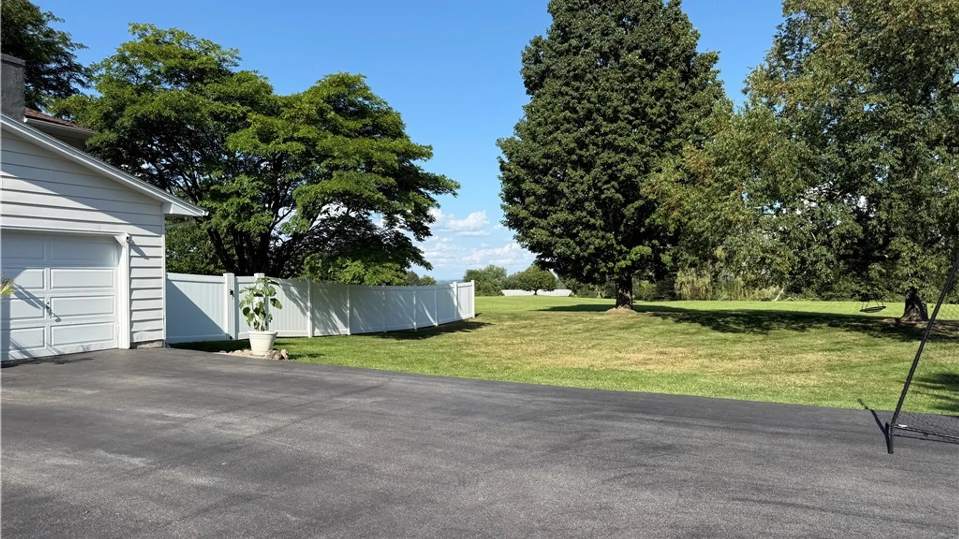 Property at 625 Deerfield Drive, Oneida, NY 13421 37