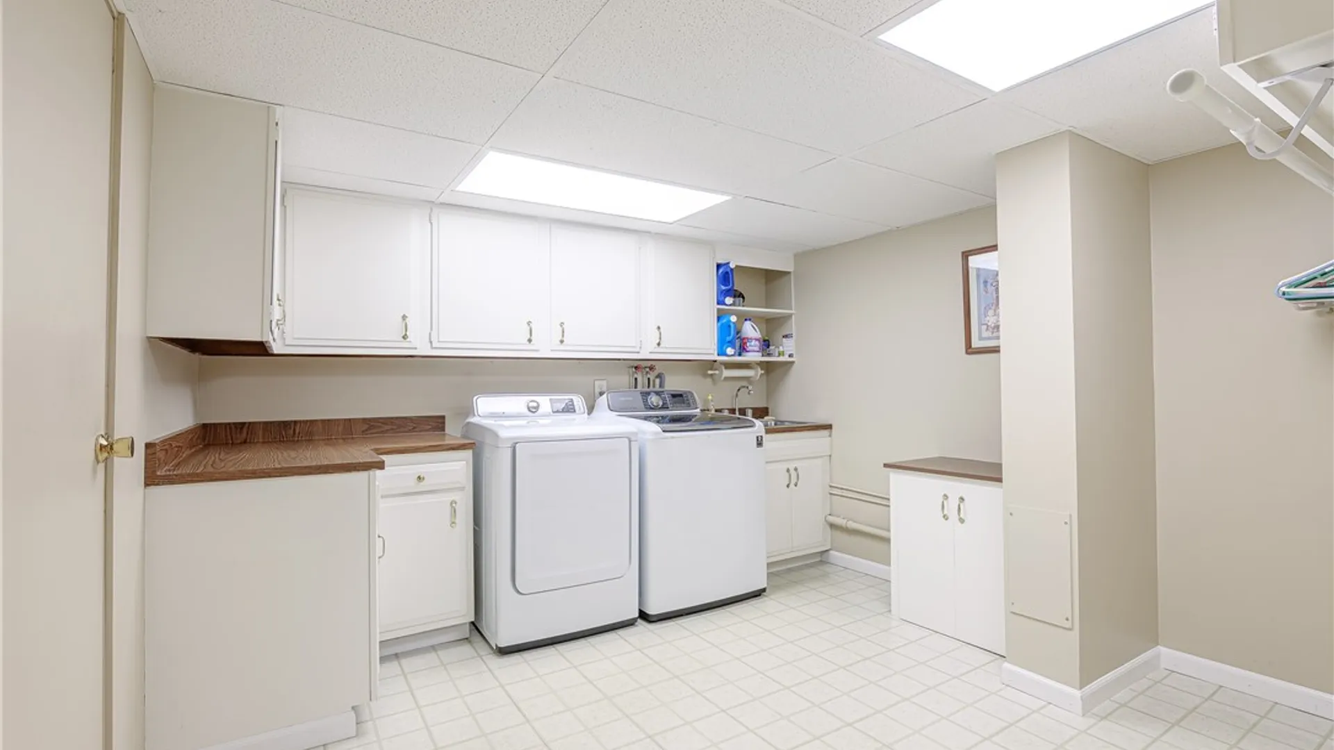 Property at 10 Birling Gap, Perinton, NY 14450 17