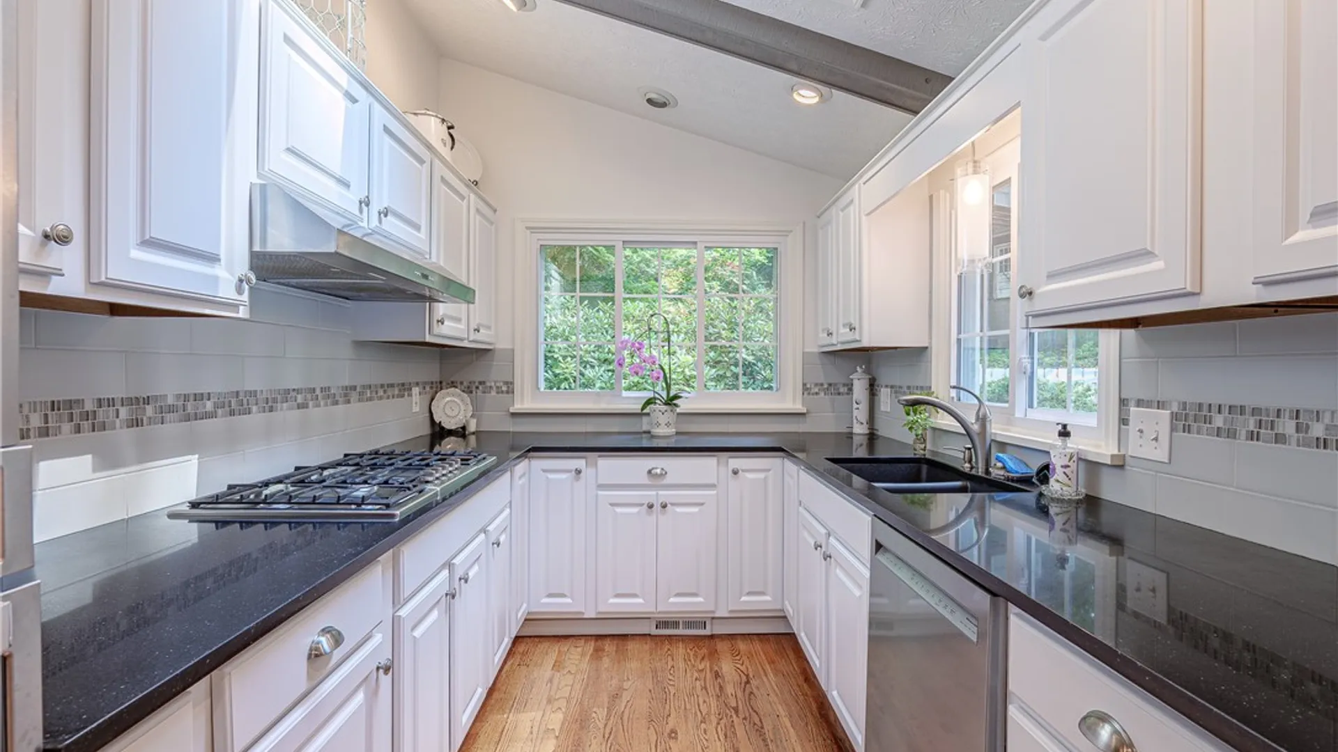 Property at 10 Birling Gap, Perinton, NY 14450 21