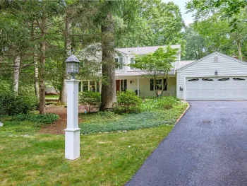 Property at 10 Birling Gap, Perinton, NY 14450