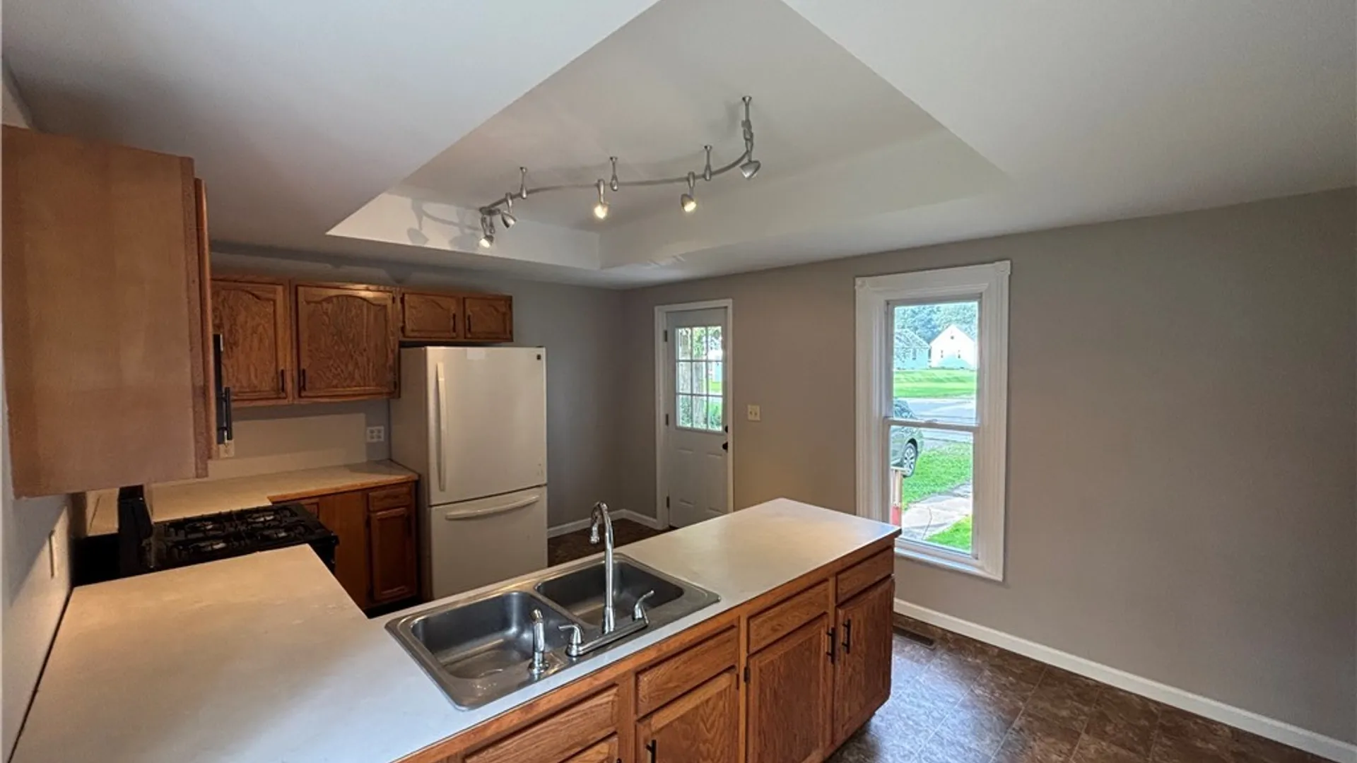 Property at 27 Delevan Avenue, Yorkshire, NY 14042 5