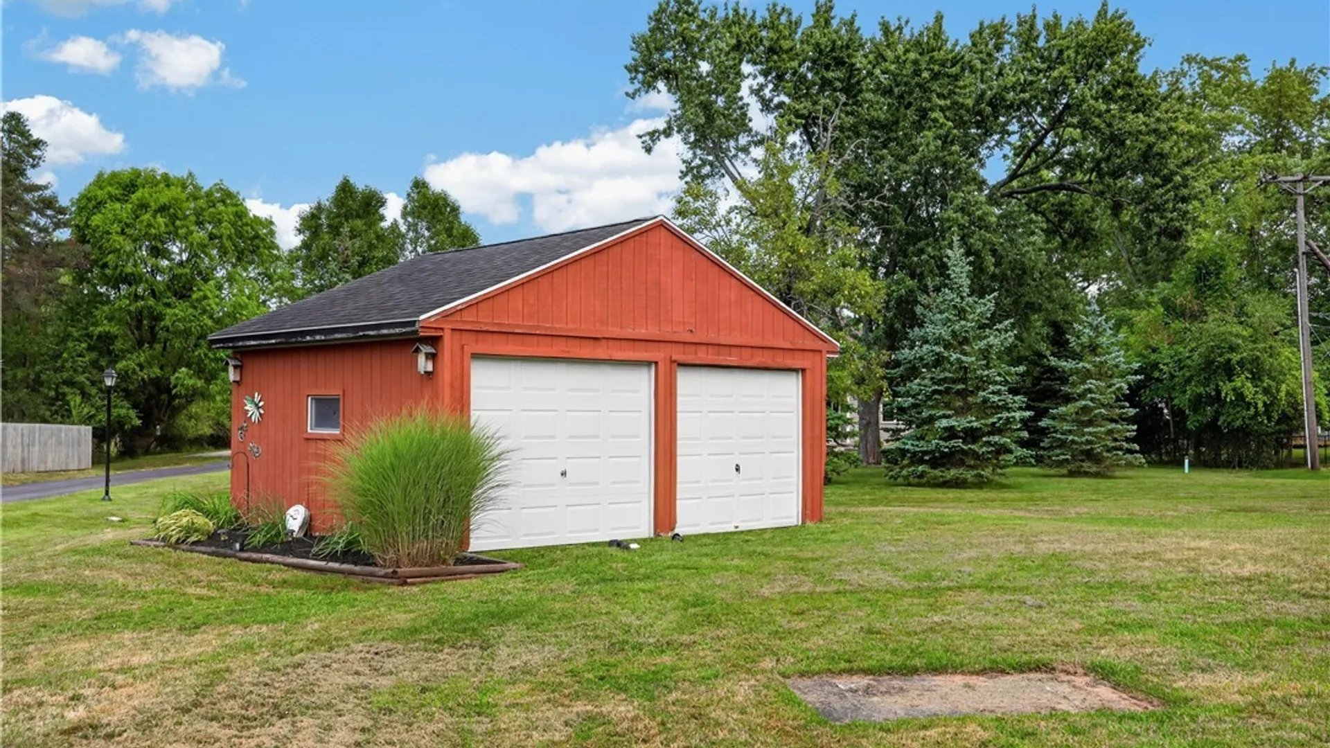 Property at 230 Michael Road, West Seneca, NY 14127 13