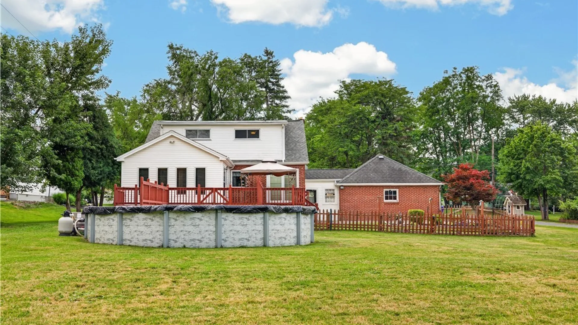 Property at 230 Michael Road, West Seneca, NY 14127 14