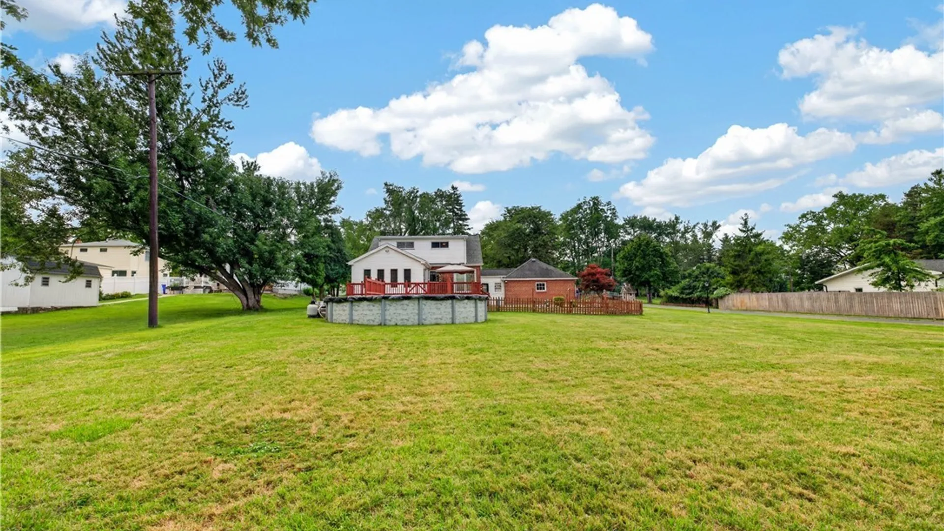 Property at 230 Michael Road, West Seneca, NY 14127 15