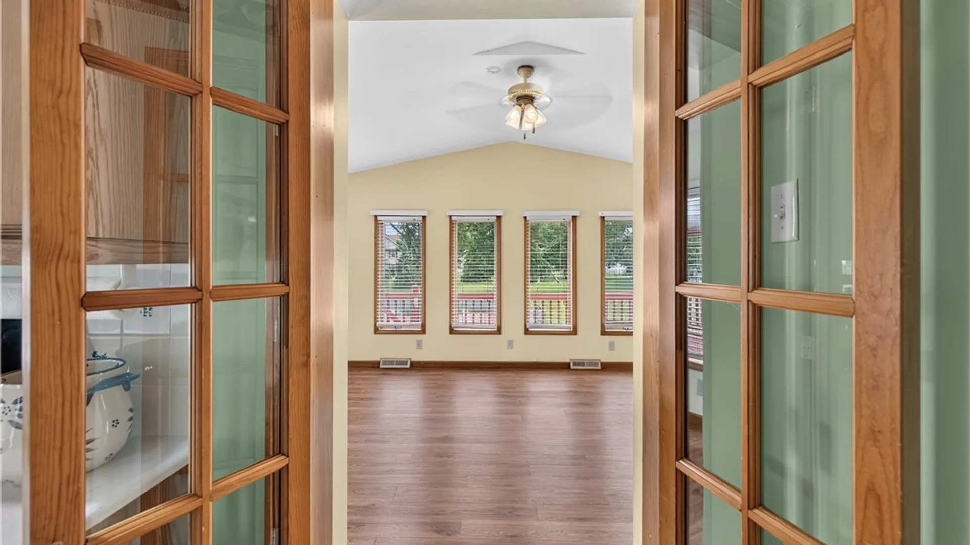 Property at 230 Michael Road, West Seneca, NY 14127 23