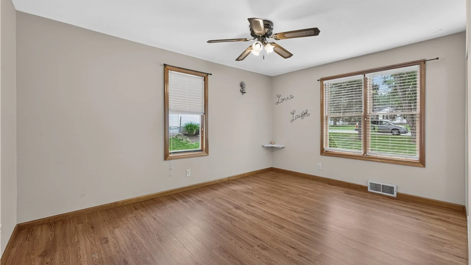 Property at 230 Michael Road, West Seneca, NY 14127 28