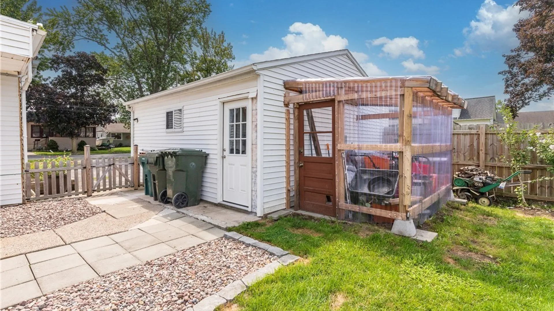 Property at 106 E Felton Street, North Tonawanda, NY 14120 6